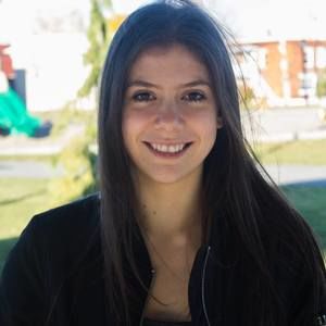 Meet your Posher, Camille